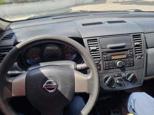 Imagen 8 de 11 de Nissan Tiida 2015 1.8 Advance Sedan Mt
