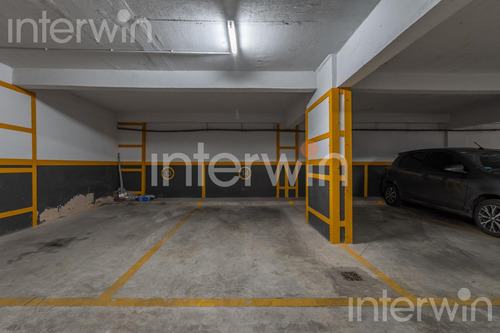 Departamento - 2 Ambientes Con Balcón Y Cochera - Colegiales - Venta