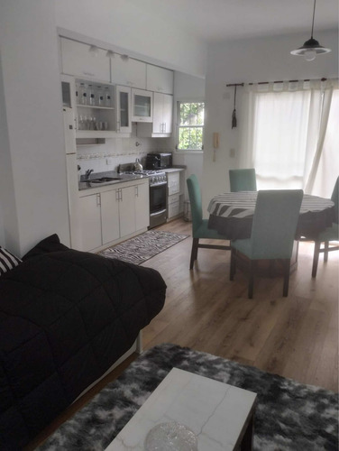 Imagen 11 de 19 de Temporal Amueblado De Lujo, 2 Amb En Suite + Toillete De Recepción Y Balcón + Sra De Limpieza Semanal,c/pileta Todo Incluido, Preferetmt Por 1 Ano A Estrenar.edificio Moderno Ramos Mejia