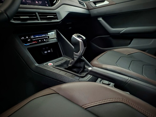 Volkswagen Virtus 1.0 200 TSI HIGHLINE AUTOMÁTICO
