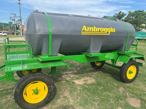Acoplado Tanque Polietileno 1400/3500/4500/6500l Ambroggio