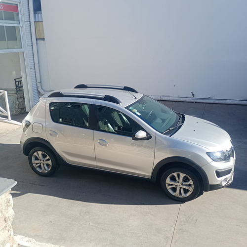 Renault Sandero Stepway 1.6 Dynamique 105cv