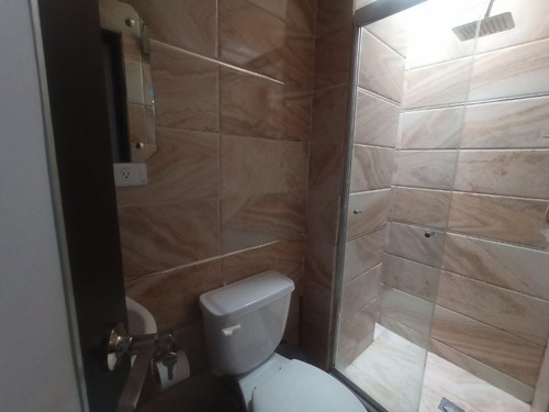 Town House En Conjunto Residencial Villa Florencia 2, Tazajal, Naguanagua. Foth- 426 Fg