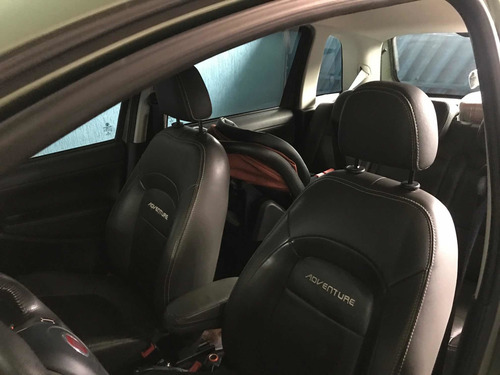 Fiat Idea 2016 1.8 16v Adventure Flex Dualogic 5p