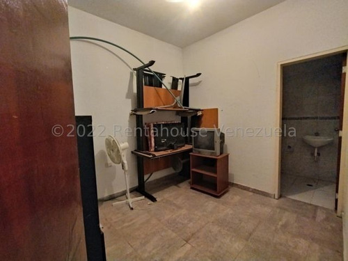 Imagen 16 de 24 de Amplia Casa Urb. San Antonio De Palo Negro 23-13073 Ejc 04243439046
