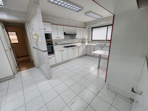 Gran Departamento 3d+3b+sala+servicios+piscina Temperada