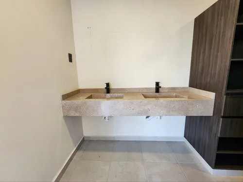 Casa En Venta En Punta Tiburon