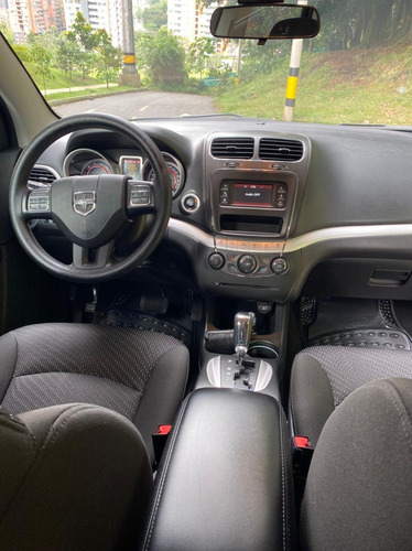 Dodge Journey Se Automatica 2.4 5 Puestos