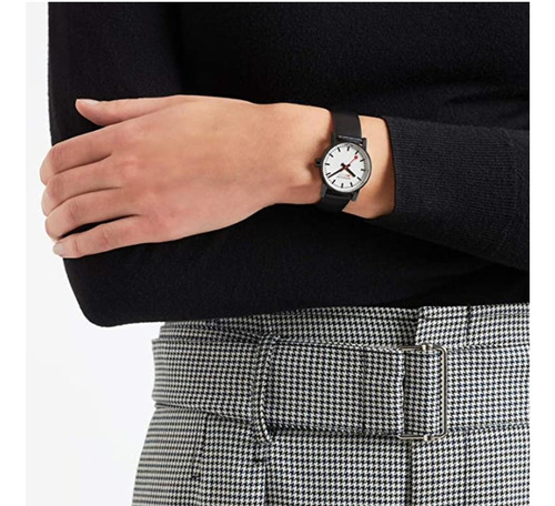 Reloj Suizo Original Mondaine Clase Sbb Para Mujer 30mm