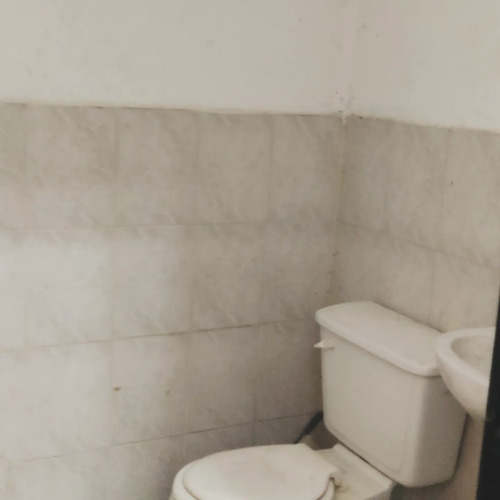 Local Comercial En Guaracarumbo