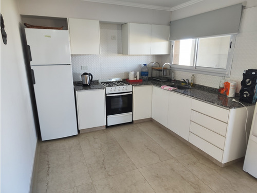 Hermosa Casa En La Cecilia Carlos Keen Lujan Nueva