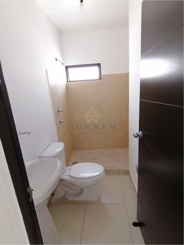 Imagen 18 de 28 de Hurban Renta Casa, Recién Pintada, De Dos Plantas Al Sur En