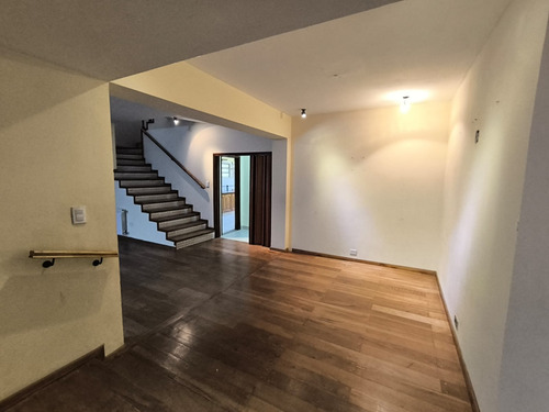 Alto Alberdi - Casa En Venta - 5 Dormitorios