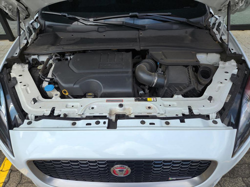 Jaguar E-Pace 2.0 16V P250 FLEX R-DYNAMIC S AWD AUTOMÁTICO