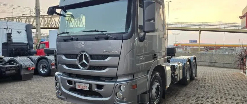 Mercedes Benz Actros 2651 S, 6x4, Leito Teto Alto.