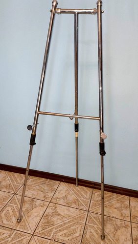 Cavalete De Inox Para Quadro Presença, Expositor, P/pintura Cinza (Usado)