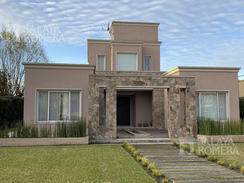 Imagen 3 de 30 de Venta Y Alquiler Excelente Casa De 5 Ambientes Isla Santa Monica