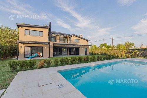 Imagen 12 de 30 de Casa En Venta En Barrio Fincas De Maschwitz - Cinco Dormitorios - Maroto Propiedades