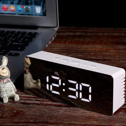 Reloj Despertador Digital Usb O Pilas Visor Led Temperatura