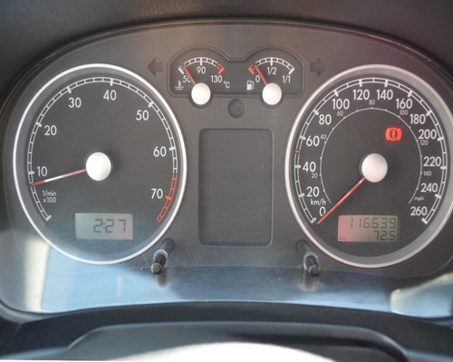 Imagen 10 de 10 de Volkswagen Clasico Sport Std