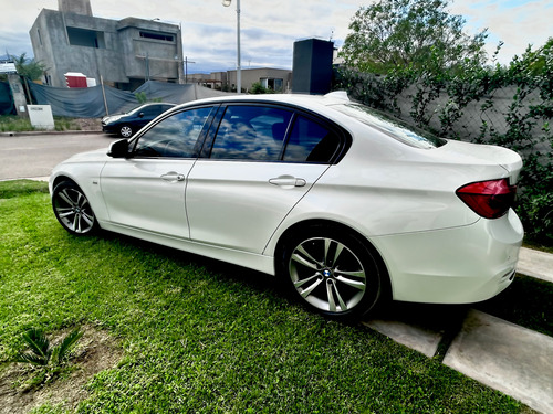 BMW Serie 3 3.0 330i Sedan Sport Line 252cv