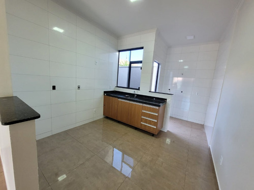 Casa Com Laje 2 Suítes