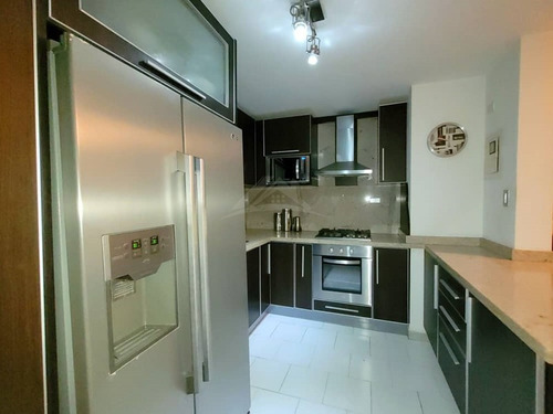 Imagen 3 de 12 de En Venta Hermoso Apartamento En Res. La Ensenada En La Ciudad De Puerto La Cruz
