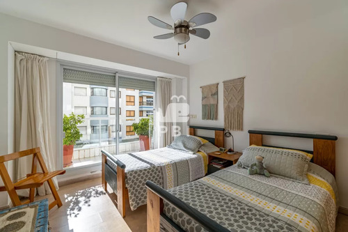 Apartamento En Playa Brava, 3 Dormitorios. - Torre Nueva York - Ref : Pbi3217