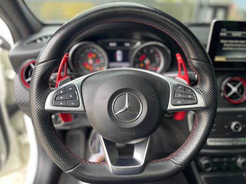 Imagen 13 de 14 de Mercedes-benz Clase A 2017 2.0 A 250 Sport
