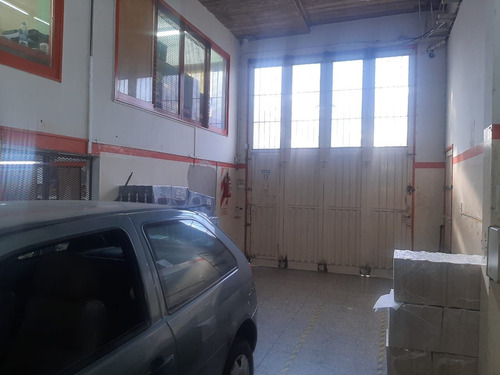 Imagen 2 de 17 de Galpon En Venta En Ciudadela