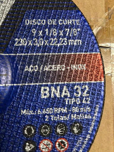 Disco De Corte Centro Deprimido Norton Acero 230x3x22,23 Mm Color Negro
