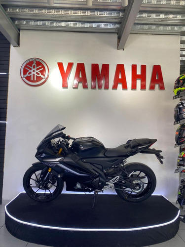 Yamaha R-15 Modelo 2025