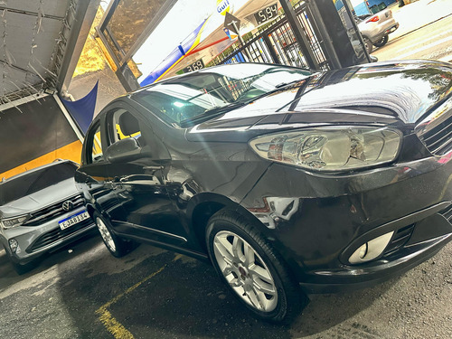 Fiat Grand Siena Grand Siena Essence 1.6 16V Dualogic (Flex)