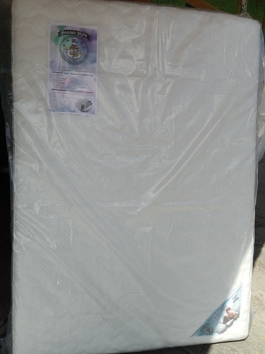 Colchón Mat. Aglutinado Con Colchoneta De Memory Foam