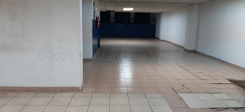 Local Comercial En Venta La Candelaria Depeligro A Pele El Ojo,para Remodelar E Iniciar Tu Propio Negocio.23-8874gm