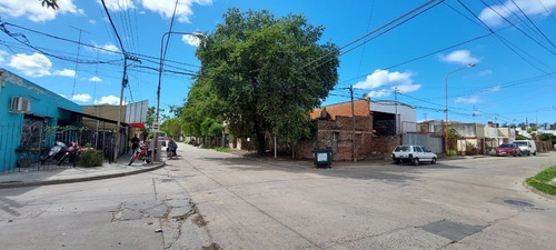 Imagen 2 de 5 de Venta Esquina Comercial