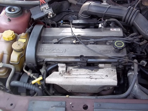 Ford Escort Zetec 1999 Sucata Para Retirada De Peças