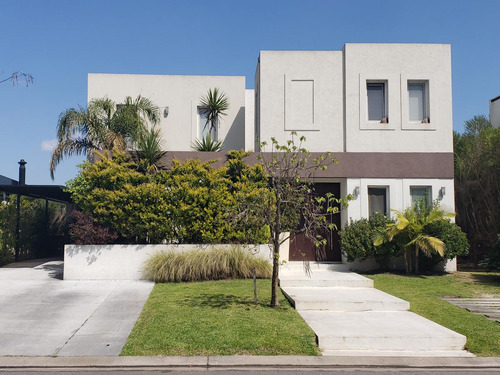 Alquiler Casa Alisos Nordelta: 5 Dorm. C/muebles - Piscina - A La Laguna