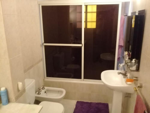 Casa En Venta En 63 Entre 17 Y 18