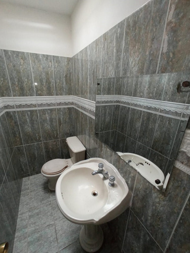 Imagen 17 de 18 de Casa En Venta En El Cafetal Calle Cerrada