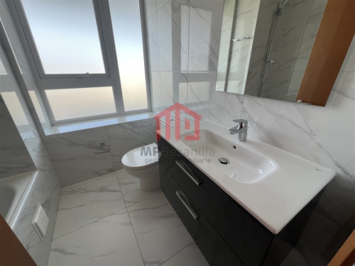 Depto De Lujo En Arriendo 2 Estac. - Sector La Foresta