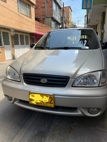 Kia Carens 2002