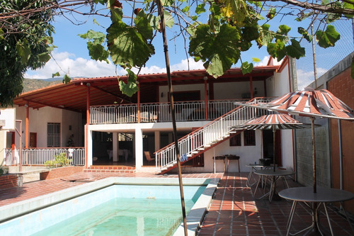 Imagen 3 de 21 de Casa Grande Con Piscina En Venta Sector Pozo Hondo Frente A Macro, Ejido
