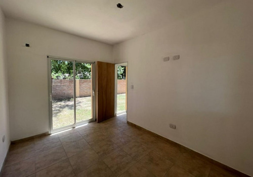 Imagen 6 de 17 de Casa Dos Dormitorios Funes