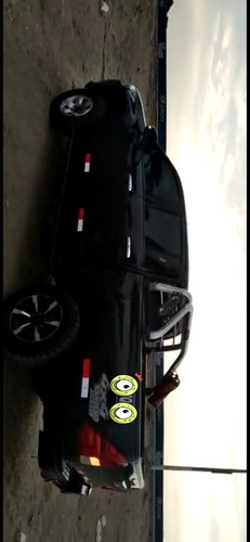 Imagen 10 de 25 de Toyota Hilux 4x4 Sr Modelo Revo Sr