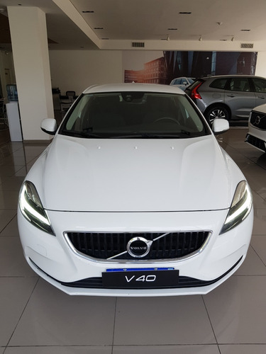 Volvo V40 2.0 T4 Plus