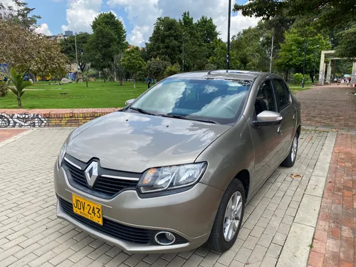 Renault Logan 1.6 Privilege / Intens