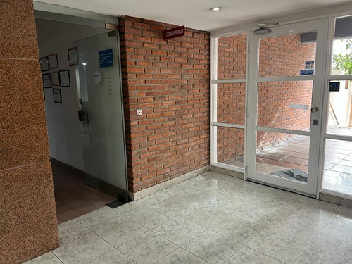 Imagen 9 de 14 de Amplio Dto. En Pb Torres Moron Ideal Oficinas O Consultorios