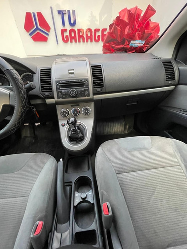 Nissan Sentra 2.0 Emotion Mt