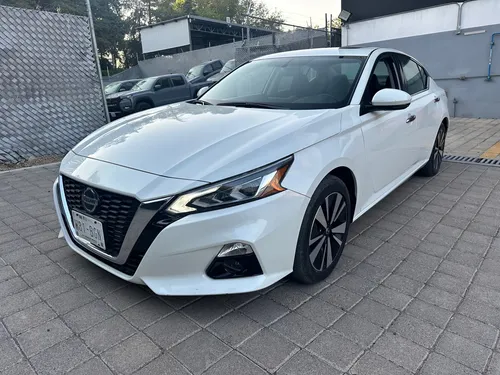 Nissan Altima 2.5 Advance Navi Cvt